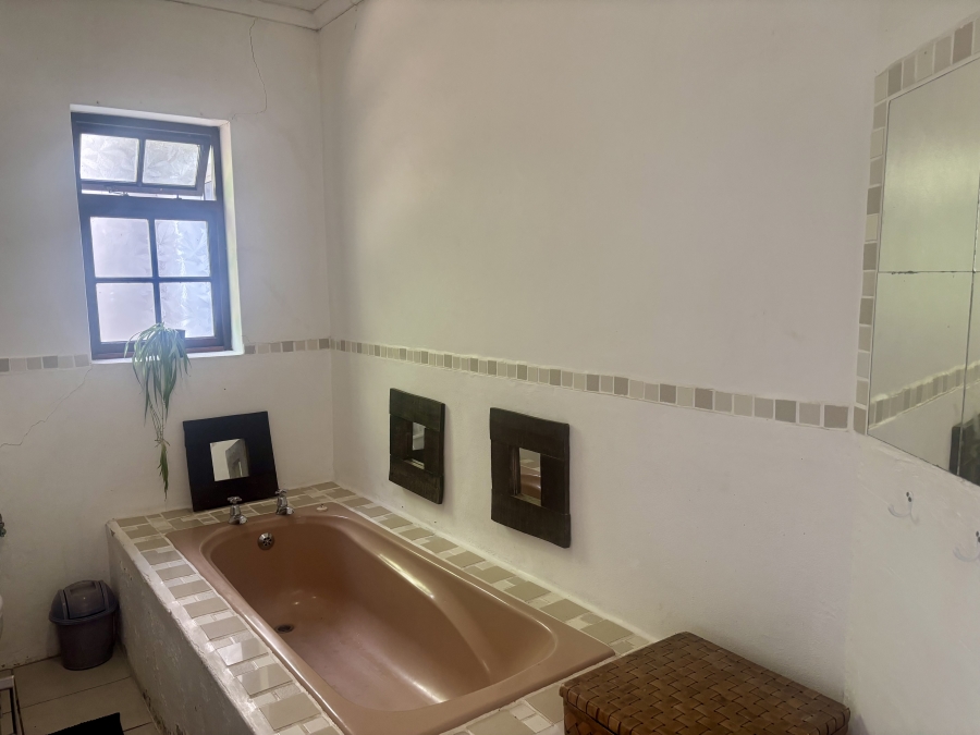 4 Bedroom Property for Sale in Sandbaai Western Cape